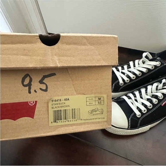 Size 9.5 Men’s/ 11.5 Women’s Brand New Men’s Levi’s Stan Buck Black Canvas Shoes - Picture 7 of 10